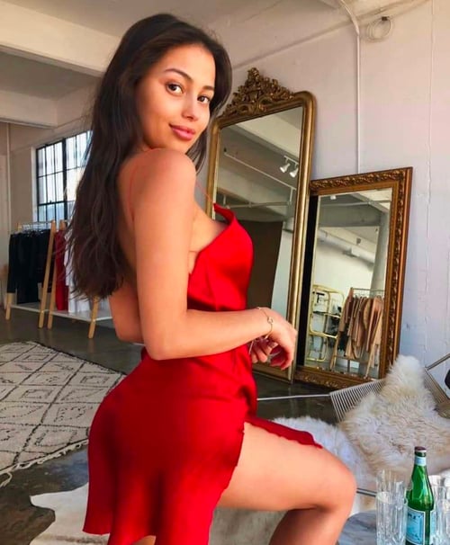 hey there i am Natalie! everything you have been searching for! sexy independent for outcalls!