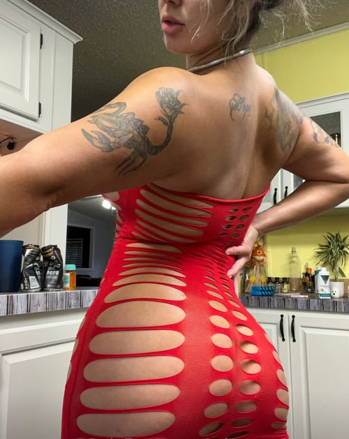Available for hookup and massage💦💦💦