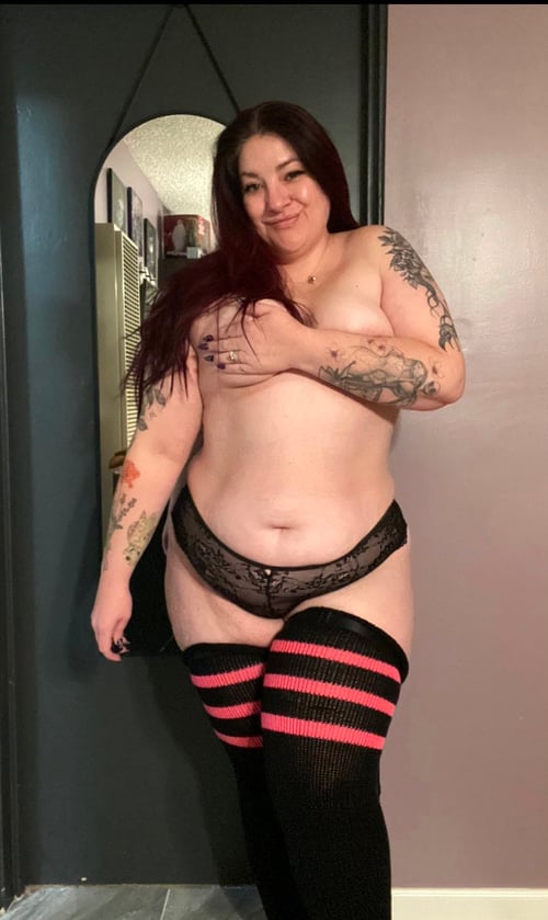 Hookup 😋 juicy p😻 available for all kind of fun hmu🤙 4402228528