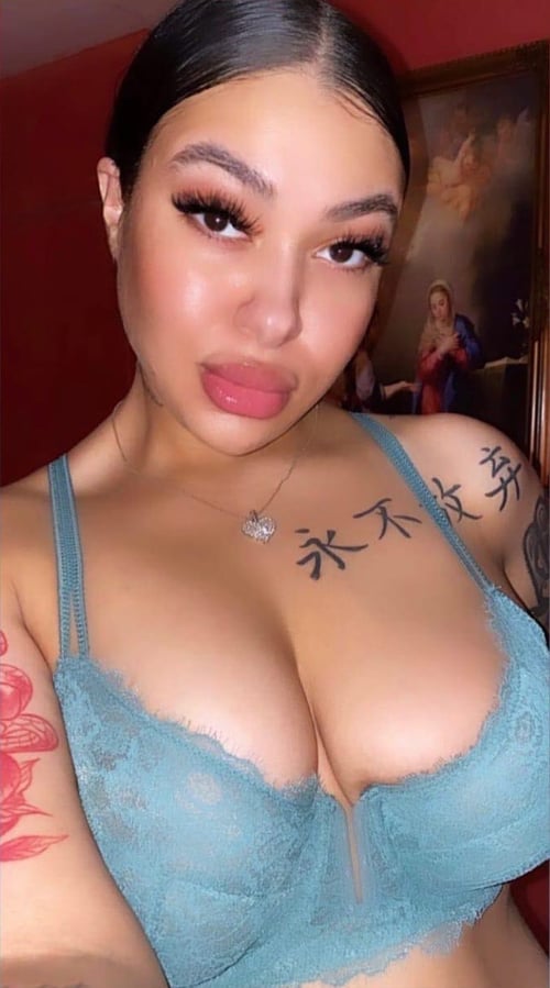 I squirt💦💦 and I’m ready to have some fun 🥰🤗 hmu for an unforgettable experience 🍒🍊 +1 778-800