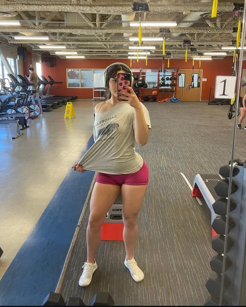 Escort available for hookup and bdsm 🍆💦and drugs text me +1 514-427-2098