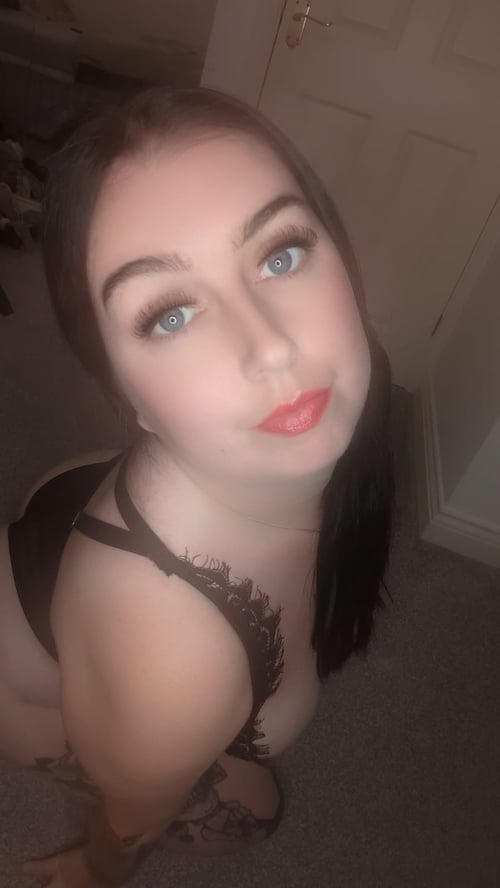 My Services are erotic lick eat & GFE & 69 style &BBBJ+BJ no condom &body to body, massage &shower