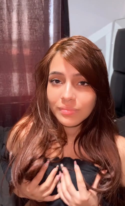 I accept cash, I don’t have a payment application, only cash, delicious wet Two girls for the price