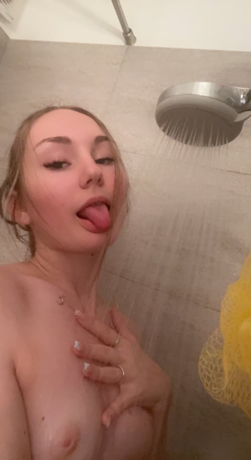 DOWN TO FUCK💦👅 available now number +1 854-777-9314 telegram klintworthjane