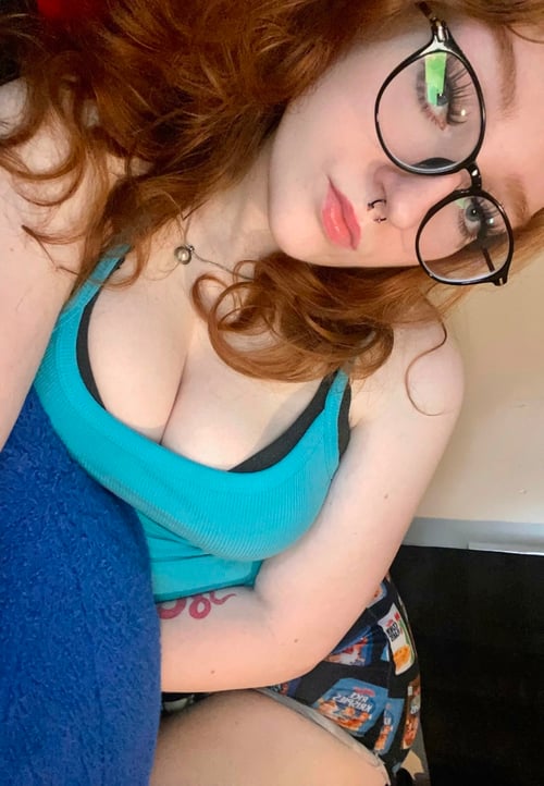 HMU if you are down for hookup 24/7 legit meet up +18049635723