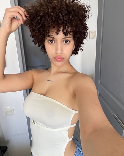 Available for fun🍆🍑
