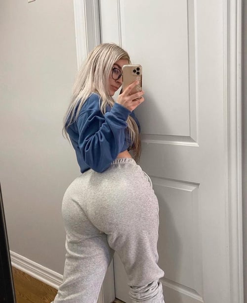 Always available for ** Hardcore,69,,breastfuck, Blowjob and doggy**Deep sucking