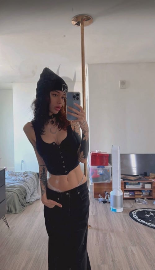 My name is Morgan I am a hot sexy naughty lady I do love to have ย ๐fun with someone that๐คคย has a se