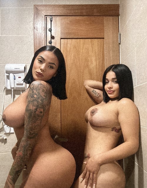 I accept cash, I don’t have a payment application, only cash, delicious wet Two girls for the price