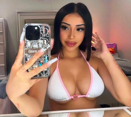 Sexy Hispanic beauty! outcall only call or text me!