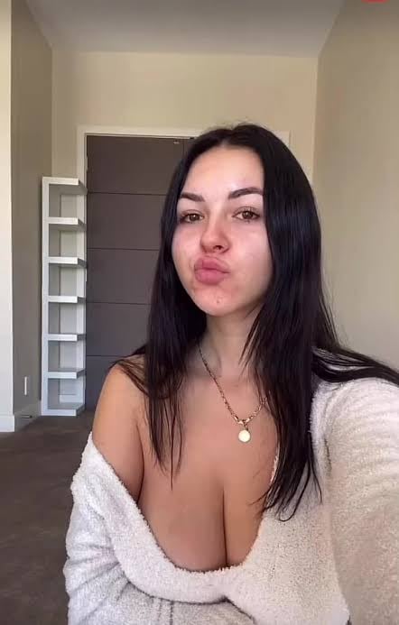 I'm available 24/7 incall/outcall and car sex 🍑💦