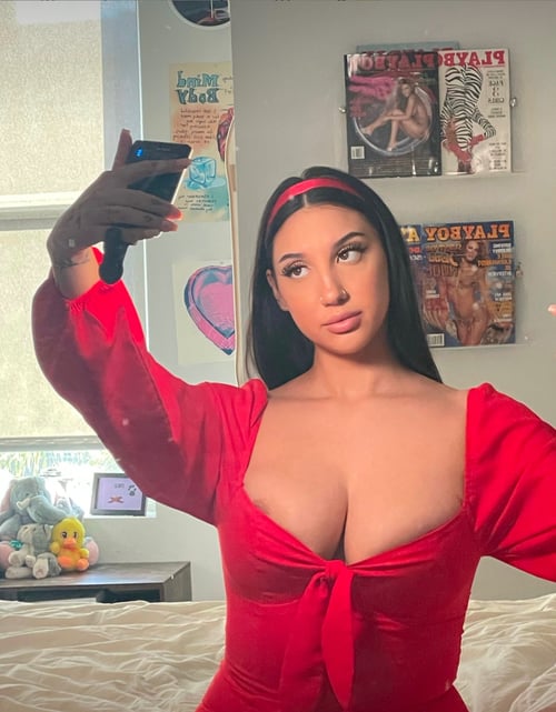 🥰 I WANT YOU SO DEEP INSIDE ME💖💯 Are you stressed and need Some hot reliever?