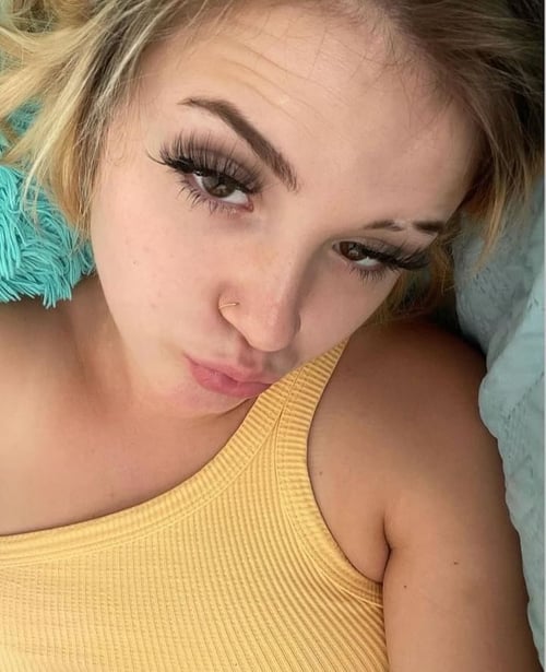 I’m available now for fun HMU on snap: scarlettbrowb