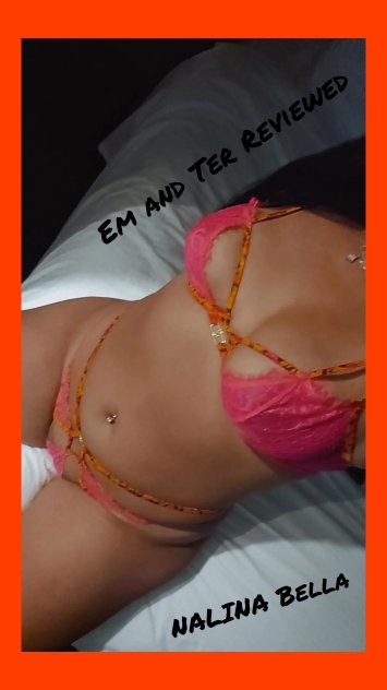 Hosting and Outcalls availiable - Highly reviewed!