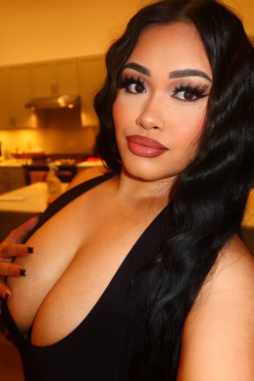 New ASIAN Mistress available for FaceTime fun, video selling, private live video, sexting, MEETUP