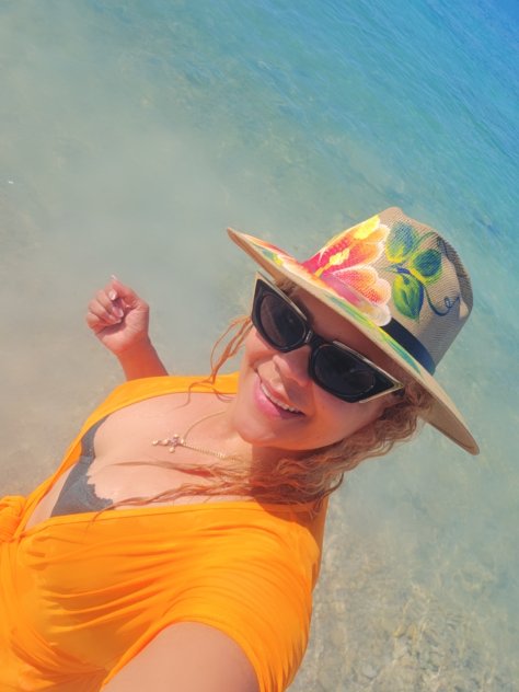 Hot Latina available