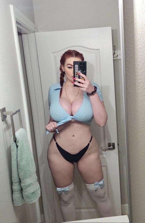 AVAILABLE For HOOKUP/NIGHT STANDS,HMU +1 2063303758 Let me sit on your face👅