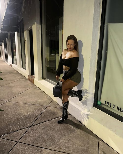 Yo it’s Natalie Rose I squirt a lot and ride real good 💦 💕☺️ 8649288438