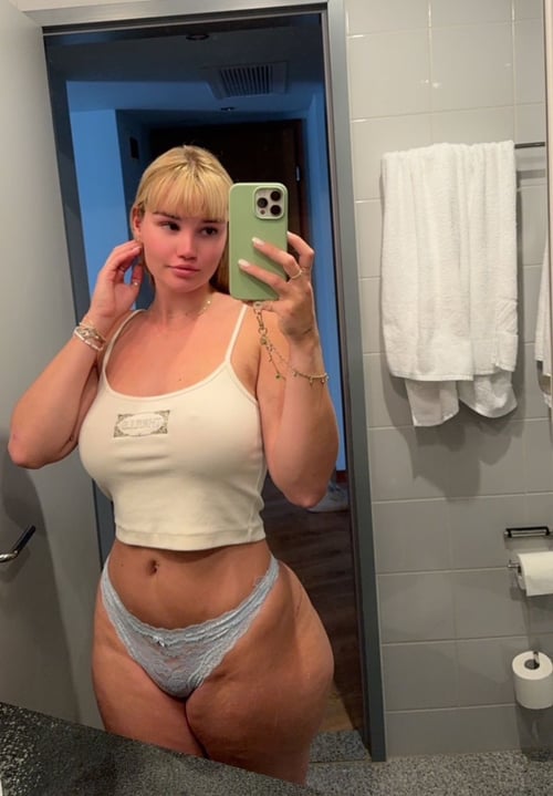 I'm available 24/7 incall/outcall and car sex 🍑💦