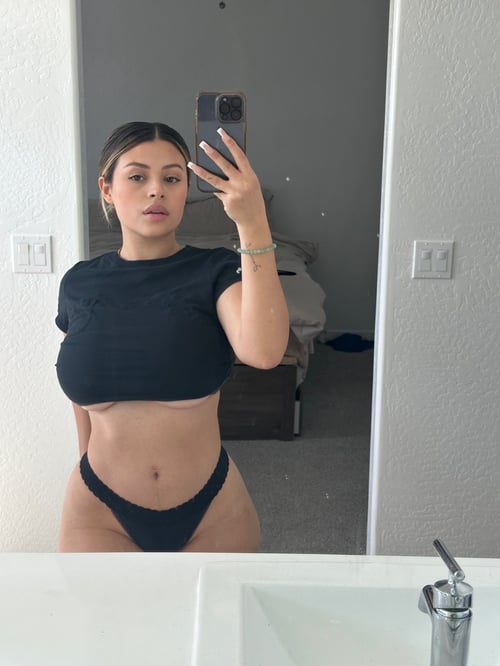 Just your typical Hispanic slut who's trying to make your life better by satisfying you🖐️😩 🖐️