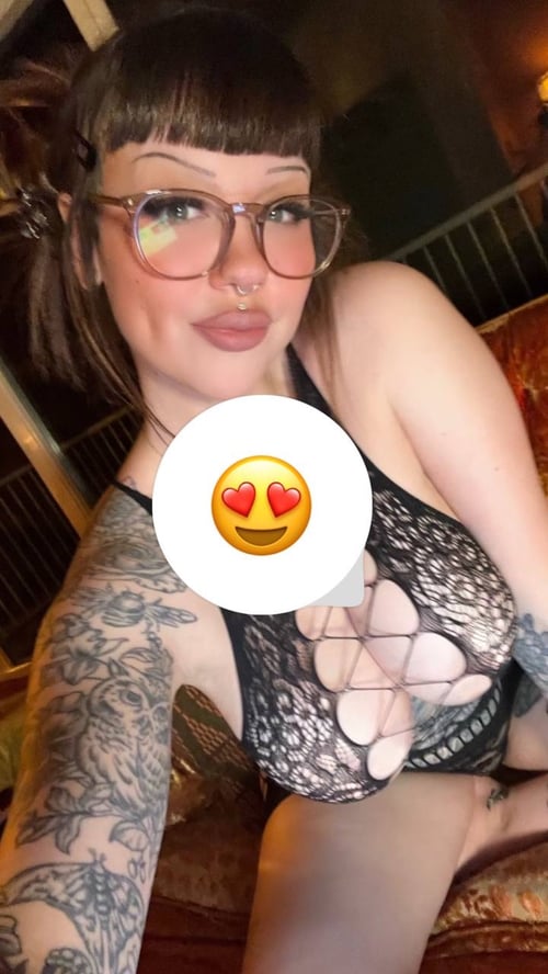 Hookup😍💦Text me iMessage 💬 +1 (602) 299-6066 if you’re down for nasty funs🥵💦 sex hookup🍆 and