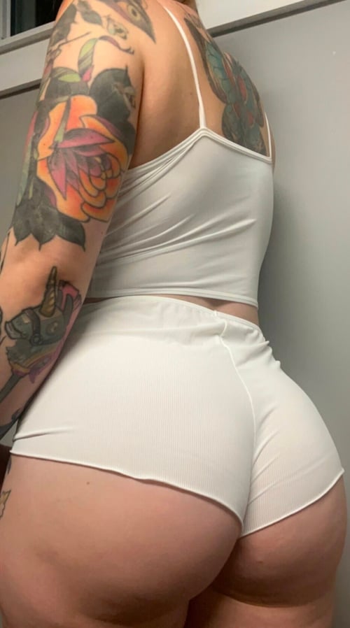 Hi , what up with you ? Hit me up if you’re down for fun , add me Telegram @Love_Baby27 HMU +1 301-9