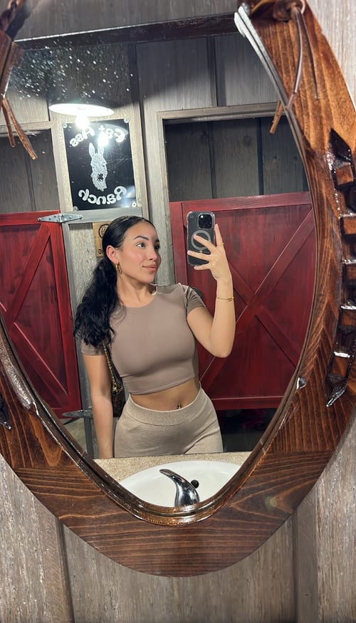 Hey daddy, wanna fuck? Hit me up now! Text: 5303067648