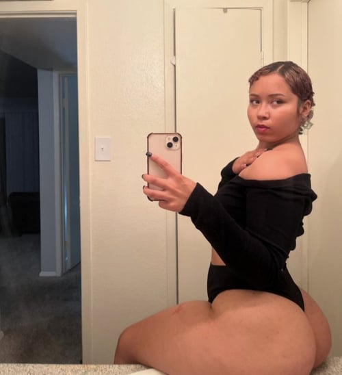 I’m available for Incall, outcall , car date , FaceTime fun….