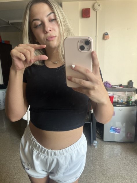 Available for meet up and ft show🎉 selling of nasty videos 💖Car PLAY