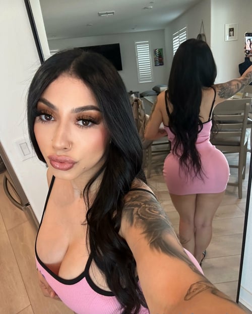 Hi , what up with you ? Hit me up if you’re down for fun , add me Telegram @Love_Baby27 HMU +1 301-9