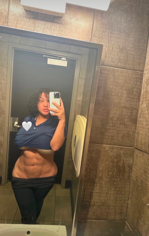 I'm available now and ready to have some fun all my pictures are 100% real and recent, I offer full