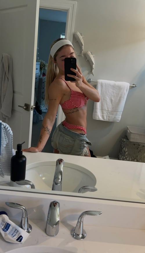 AVAILABLE FOR INCALL AND OUTCALL SWEETIE 😍