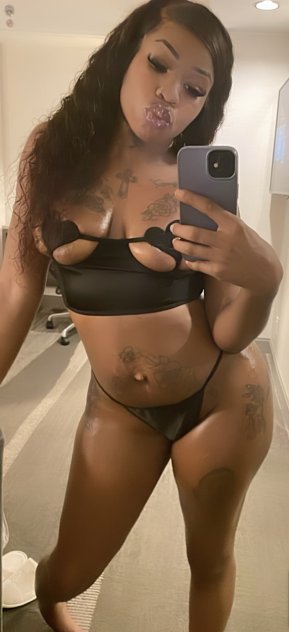 I’m in town for on night one night only 🥰🥰🥰😘🏝️