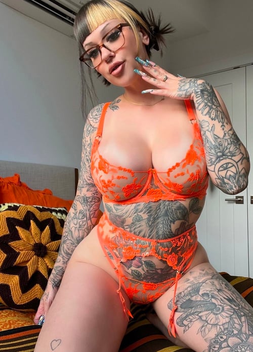 DOWN TO  FUCK 🍑❤️
