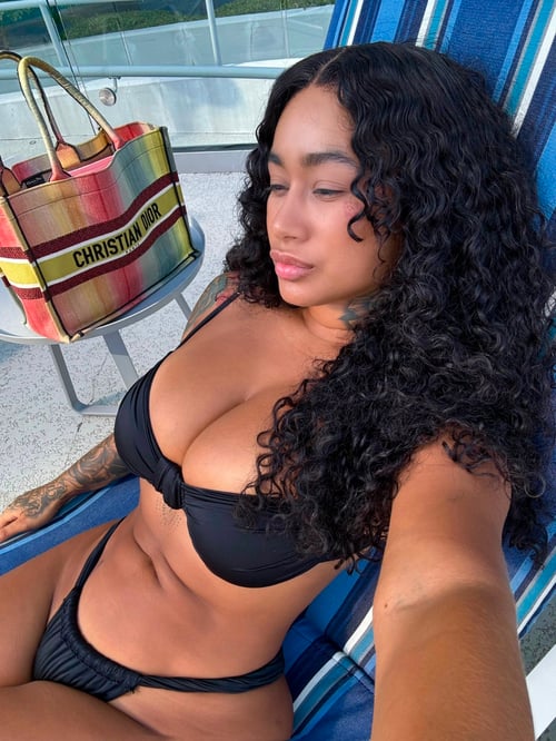 Verified ✅ independent female escort, Hmu on snap@ zenny20247959 or telegram @oliv_101