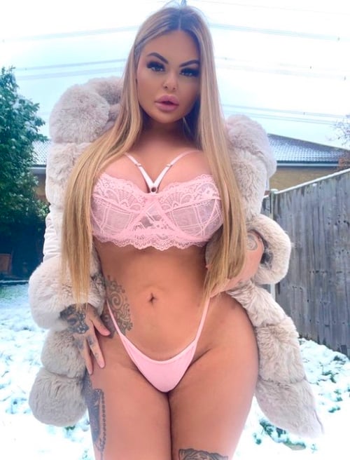 I’m available for outcall and incall service
