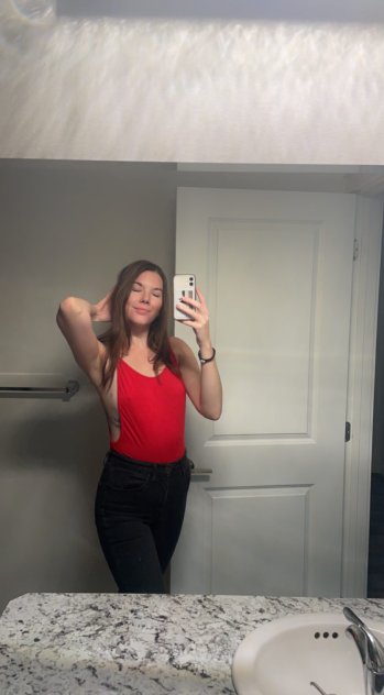 I’m available for meet up ,FaceTime fun,content and I sell pills too