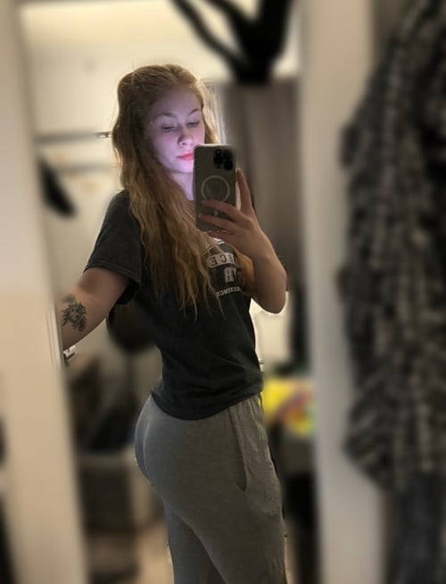 Send me a text on snap down to have fun 😈 mirandaills