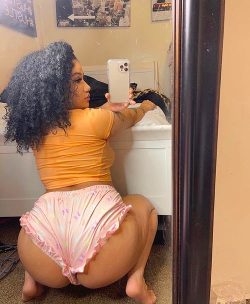 MY WET ๐ฆ๐ฆ **** IS READY TO TAKE IN SOME GOOD HARD COCK THAT WANT SOME JUICES I OFFER Text me: +1