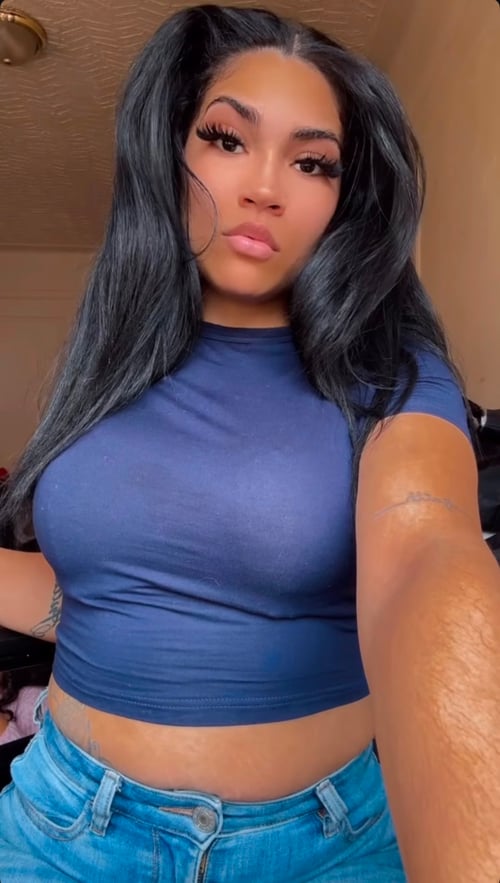Snap me via https://snapchat.com/t/2Vfn5iRj.,mellyy_rb24,if you are down to meet