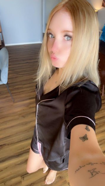 I am available for incall and outcall service. Doggy,69, massage