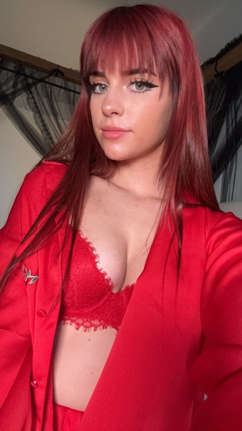 I am Sophie,really sweet and polite HMU on Hotline:+1 567-323-2066 Add me on Snapchat:babysophiexo26