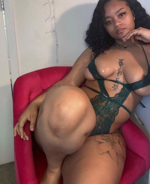 Hi I’m Clara really 👅sweet and polite,❤️I’m down for anything hookup
