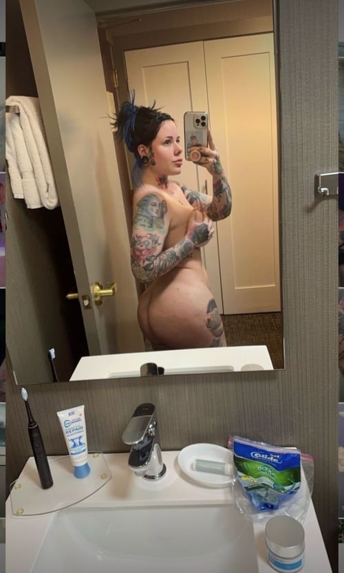 Hot big booty girl available for fun tonight!