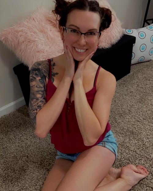 Are you stressed and need Some hot? I’m a mature girl, I love squirting 💦
