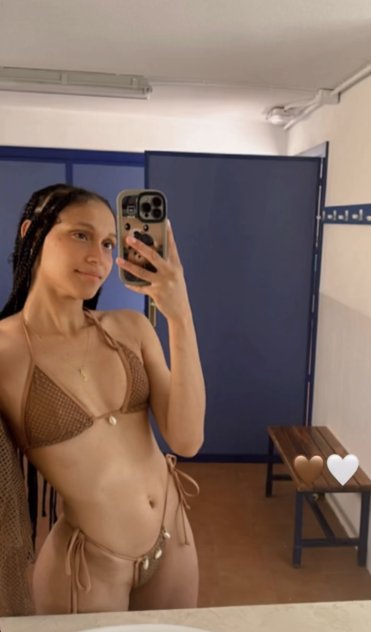 Beautiful latina with the best special for you call me