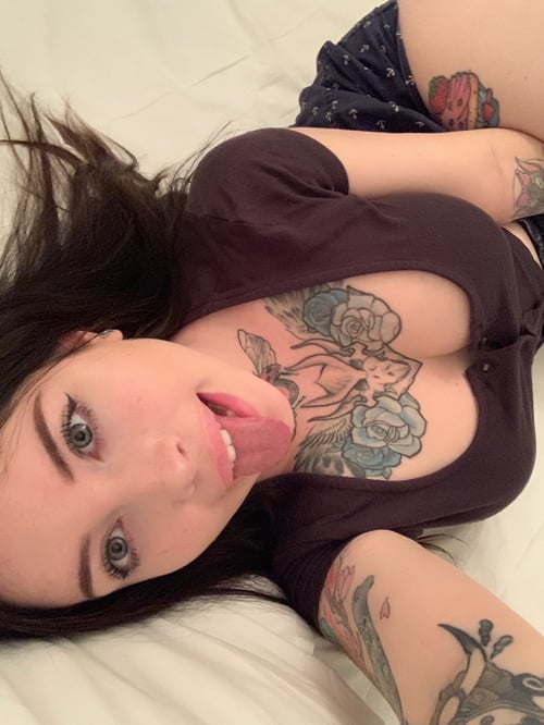 AM AVAILABLE FOR FULL SERVICES NO LIMIT OR SNAP ME jofumeli or text me on Telegram @melisa10231