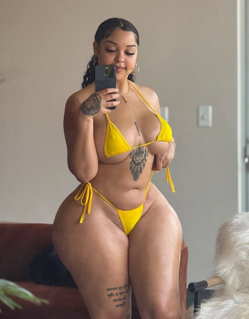 Bad Bitch🍆👅💦🍑but you know I’m Classy😍🤤💯