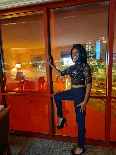 👑TrySomethingNew~Upscale⭐️Sasha✨Mature-petite-Brunette