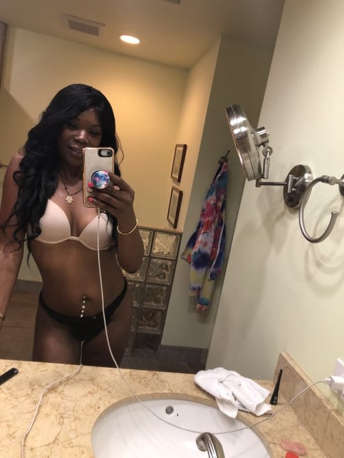 👑TrySomethingNew~Upscale⭐️Sasha✨Mature-petite-Brunette